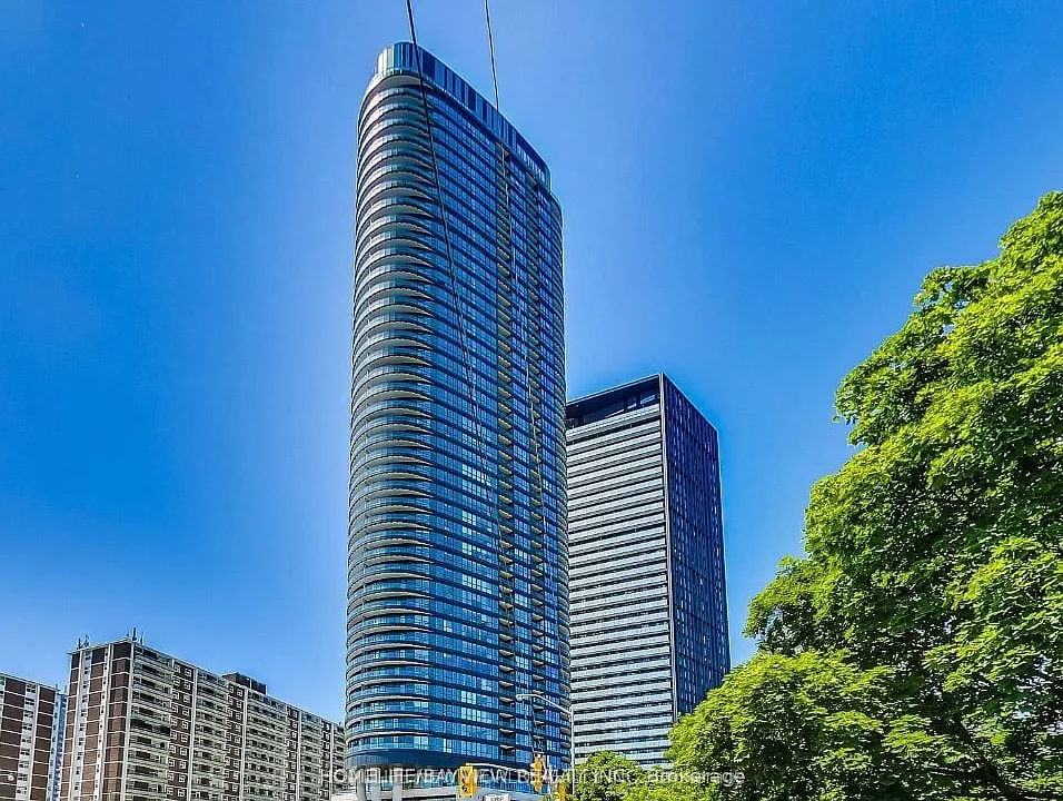 585 Bloor St E #2316