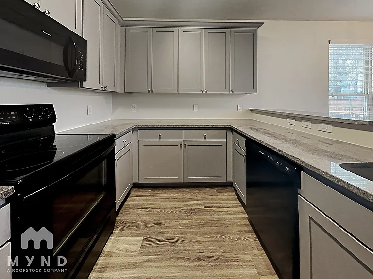101 Peach St #1 — Photo 4