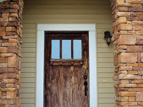 2nd image of 2150 SE Crabapple Ct