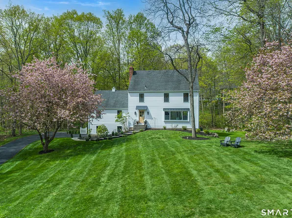 131 Fieldcrest Drive, Ridgefield, CT 06877