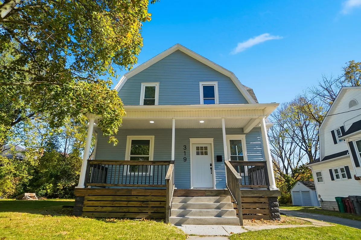 319 Nye St photo 1