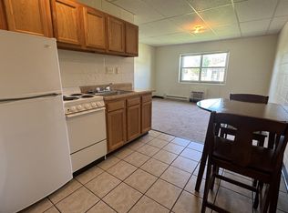 535 S Lincoln St #13, Carbondale, IL 62901