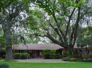 18204 Woodland Dr, Fairhope, AL 36532