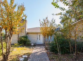 2410 Quail Hollow Dr, Bryan, TX 77802