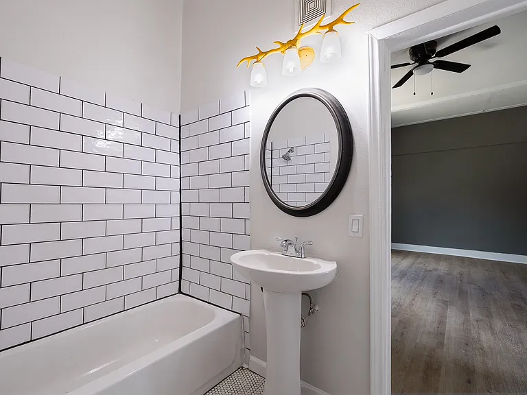 115 Odis St #115 — Photo 10
