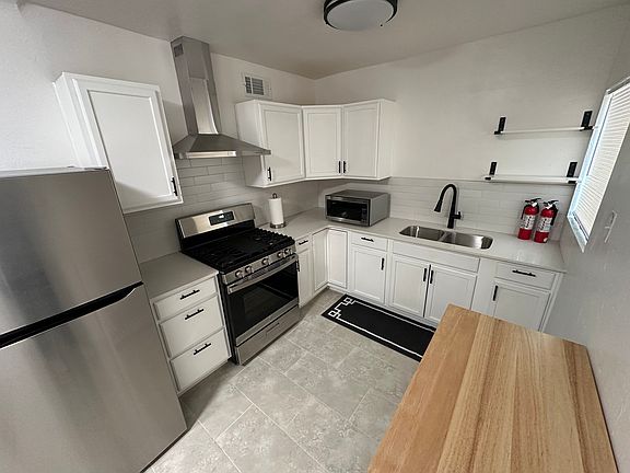 5th image of 1613 Lead Ave SE #1