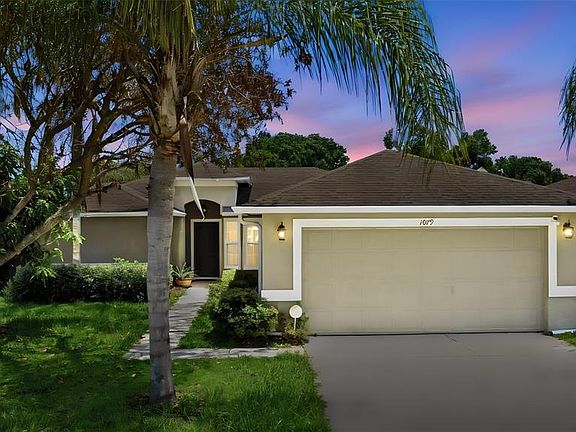 2nd image of 1079 SUNSHINE WAY SW