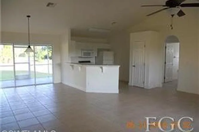 1119 Cabrillo Ave — Photo 5