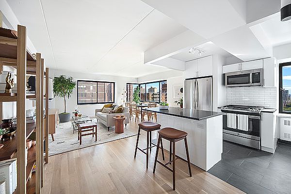 1st image of 200 E 87th St APT 9M