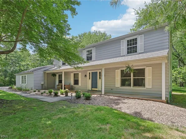 2892 Lander Rd, Pepper Pike, OH 44124