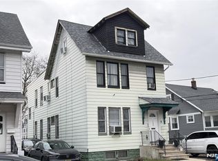 132 Brookwood St, East Orange, NJ 07018