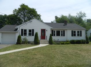 4 Francis Rd, Sharon, MA 02067