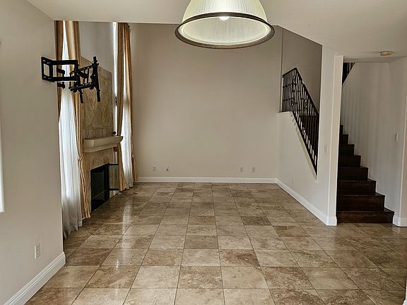 5th image of 774 Ada St Unit 10