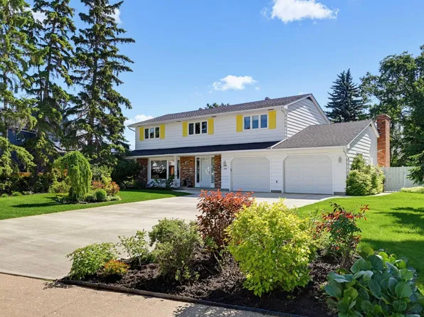8723 137th St NW, Edmonton, AB T5R 0C5