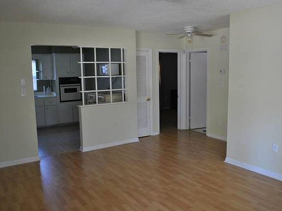 3rd image of 2531 Harrison Ave
