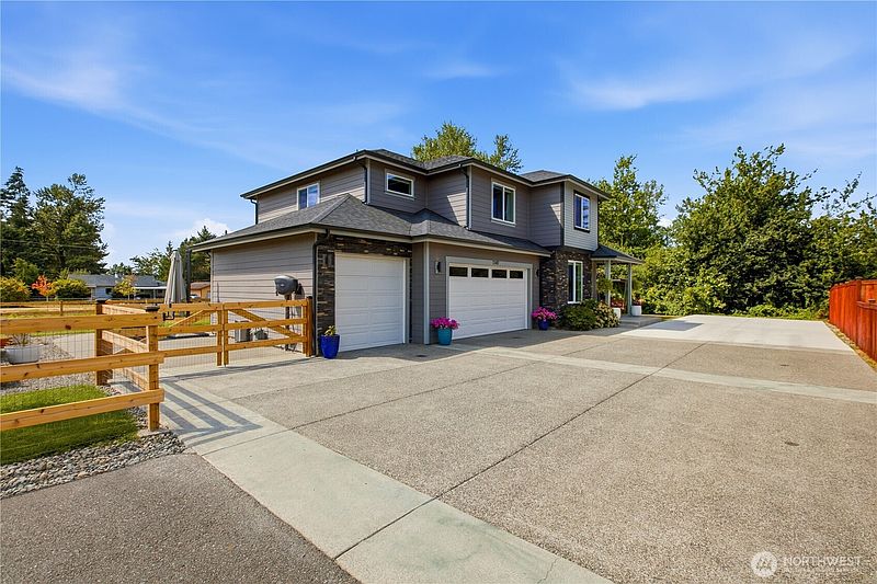 2nd image of 1347 Malatesta Court