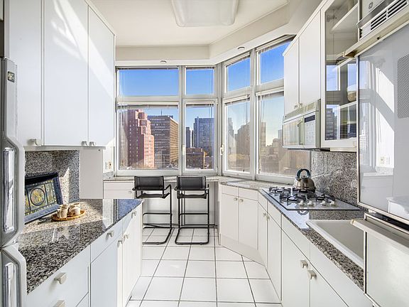 3rd image of 200 E 32nd St APT 9E