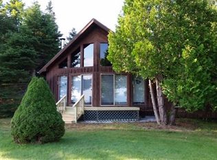 28 Hook Ln, Greenville, ME 04441