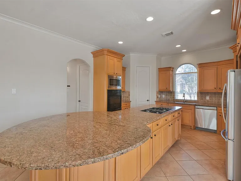 8114 Hideaway Lake Cir — Photo 11