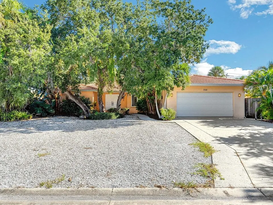 759 Birdsong Ln
