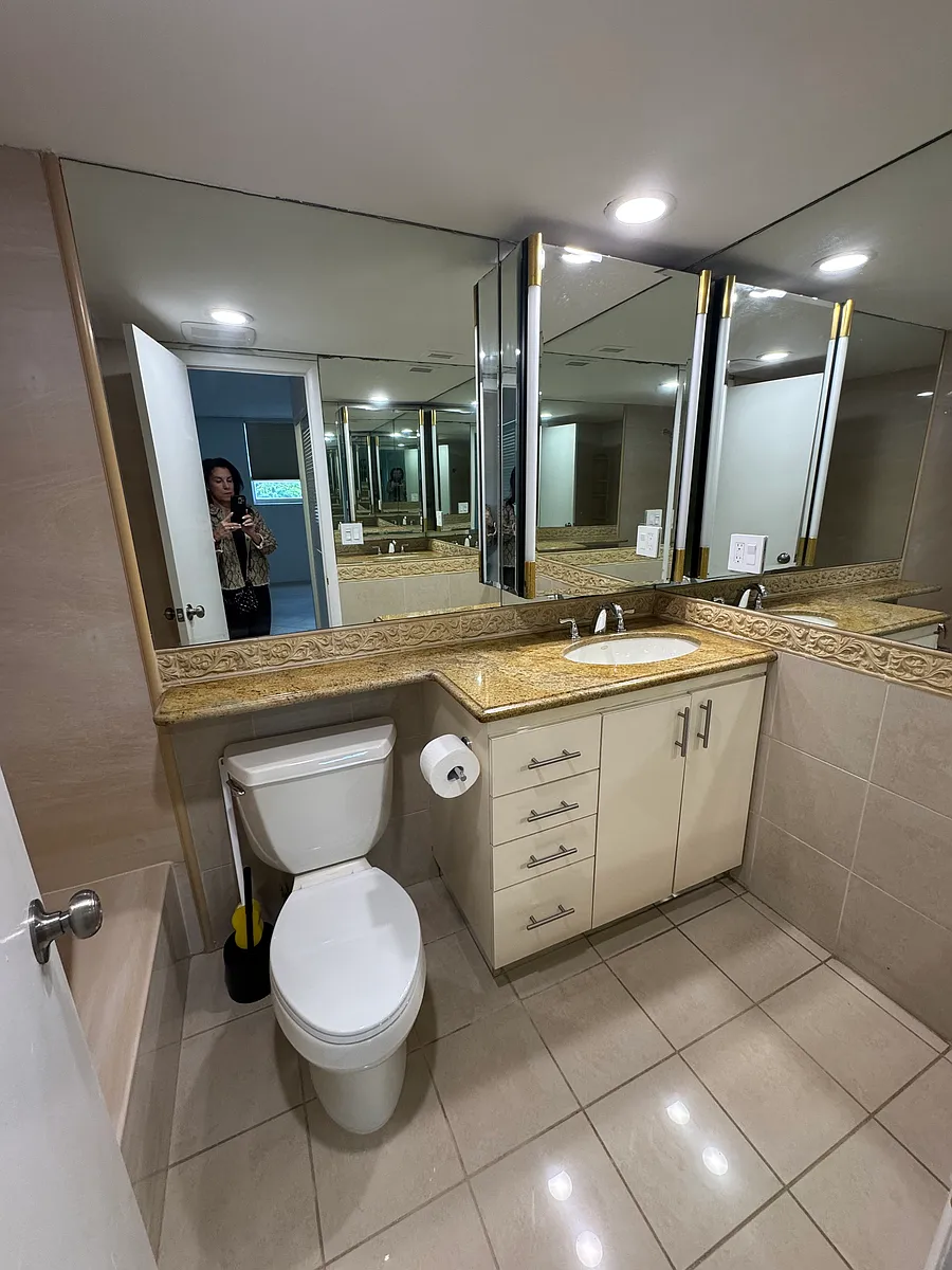 Master Bathroom - 90 Edgewater Dr #617