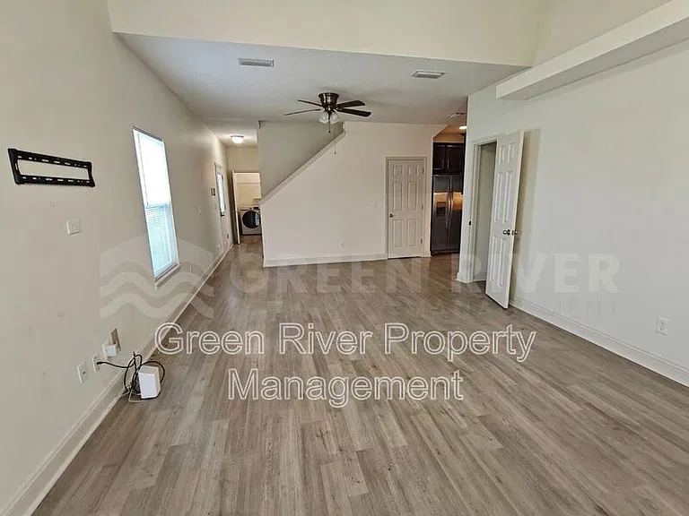 3107 Zeyno Dr — Photo 16