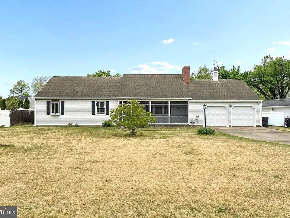 127 Bell Ave