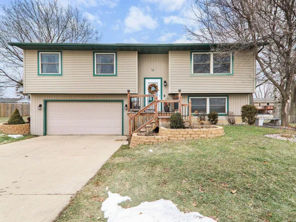 10 Washburn Rd, Deerfield, WI 53531