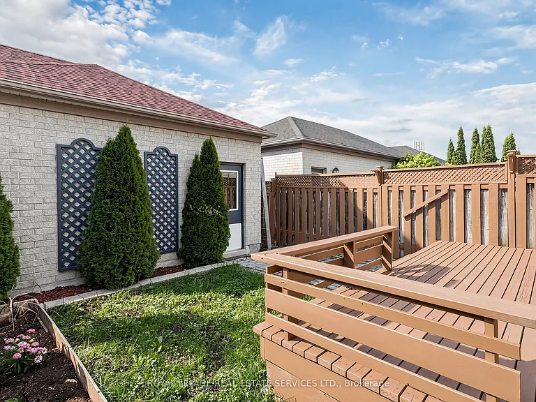 5837 Rainberry Dr — Photo 45