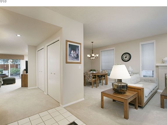 2nd image of 3400 SE Balboa Dr