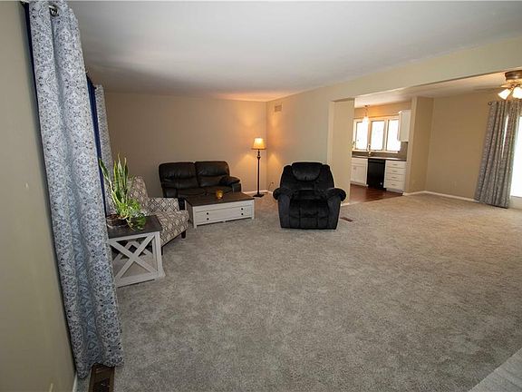 5th image of 2801 Coop Dr