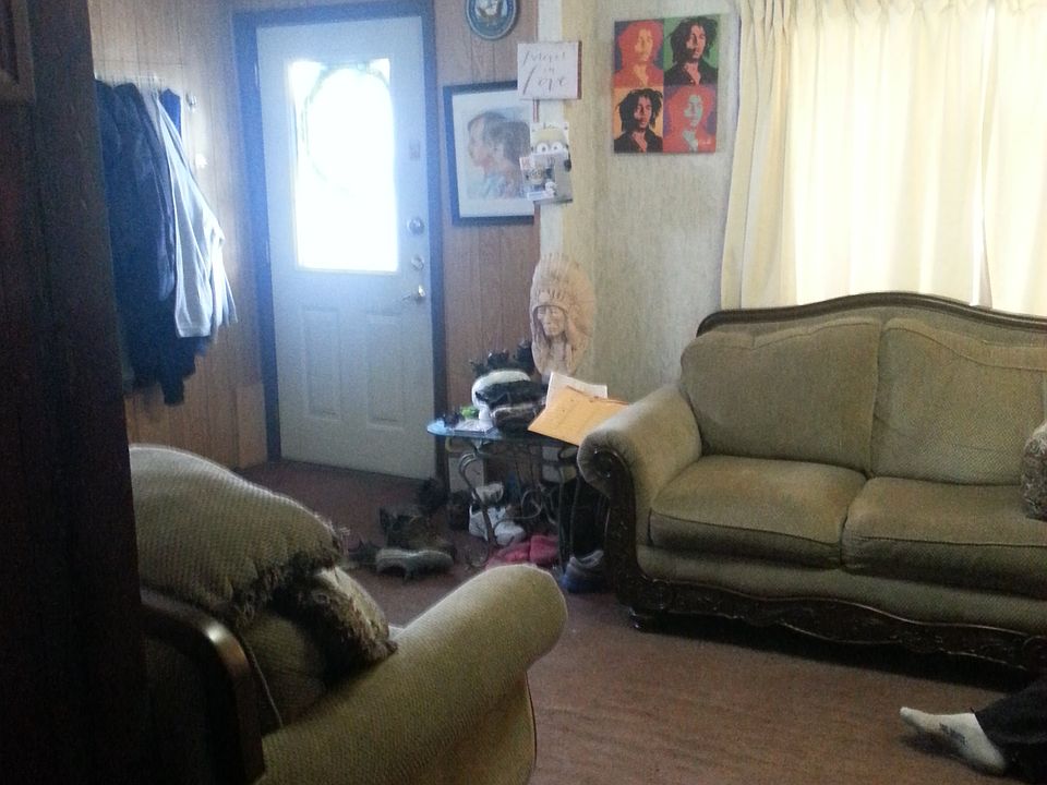 1st image of 28 Sidway St
