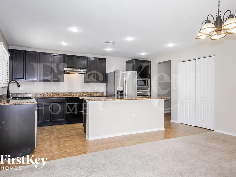 4184 Festival Pointe Blvd — Photo 5