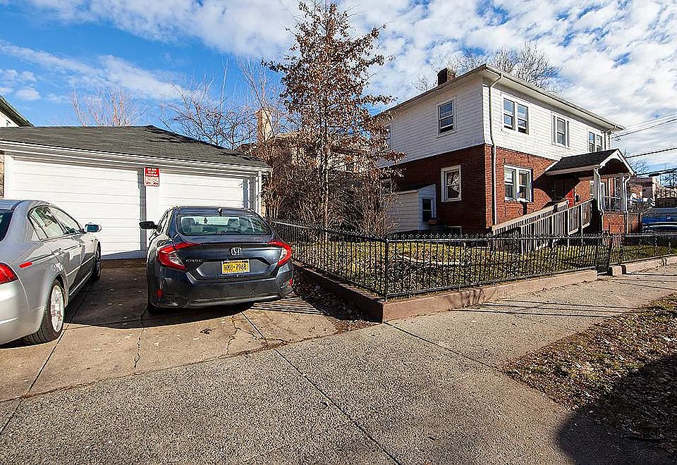 2nd image of 1701 Avenue P