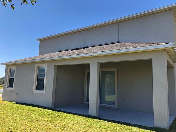 3rd image of 15192 Evergreen Oak Loop