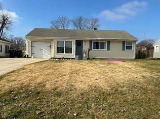 827 Garden Ln, South Bend, IN 46619