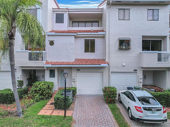 3rd image of 21391 Marina Cove Cir #K