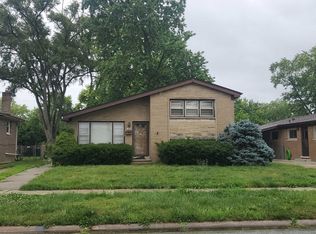 15239 Hamlin Ave, Midlothian, IL 60445