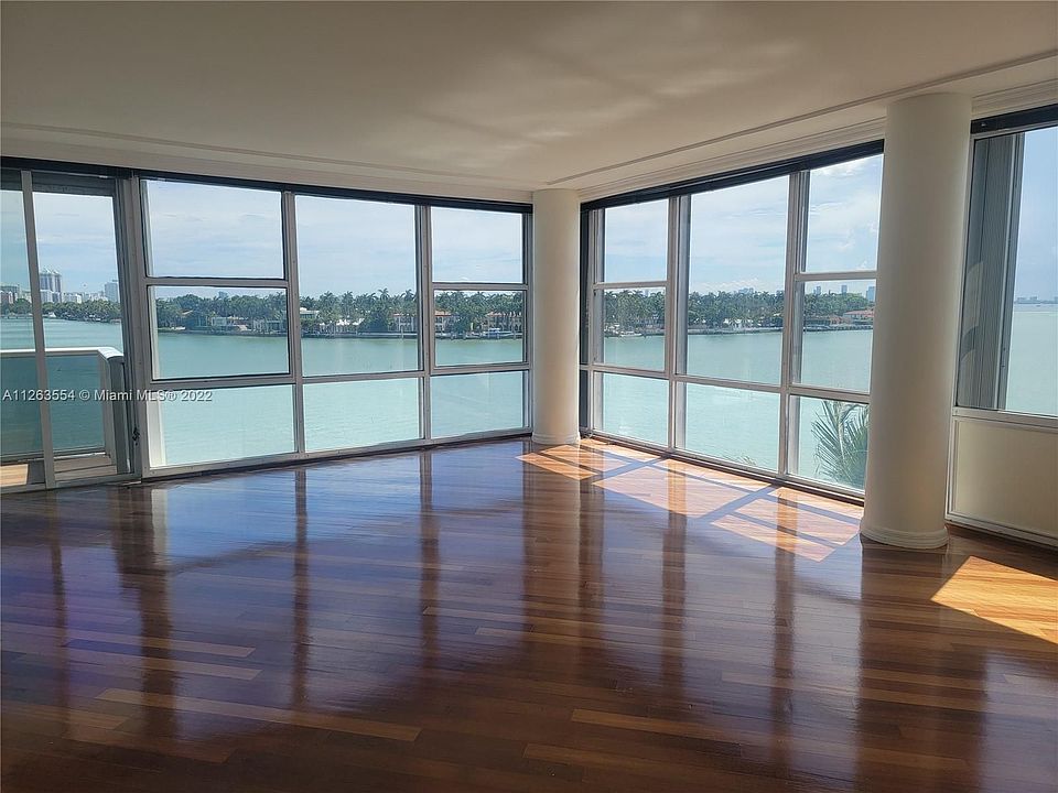 1st image of 900 Bay Dr APT 427
