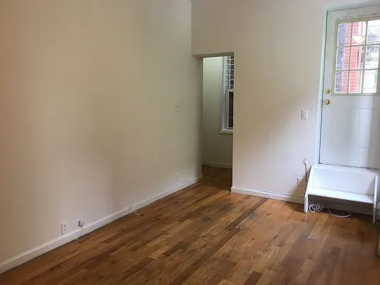 Rented by Sky Management | media 16