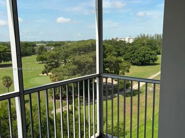 3050 N Palm Aire Dr APT 707, Pompano Beach, FL 33069