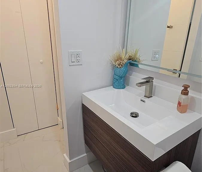 1950 S Ocean Dr #3D — Photo 10