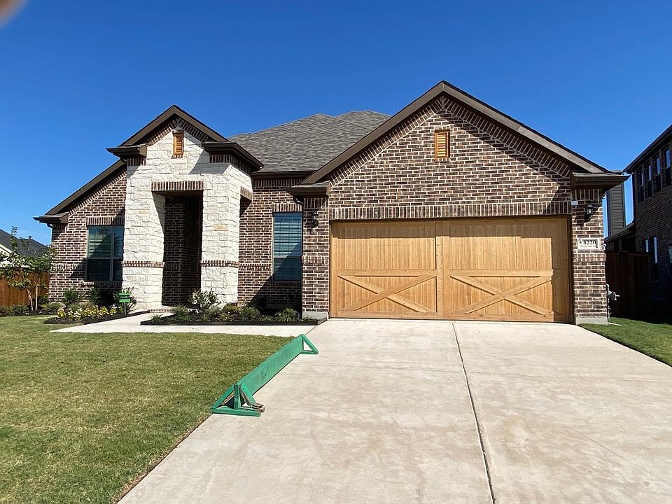 1st image of 8220 Pecan Oak Dr