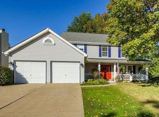404 Wyatt Dr, Saint Peters, MO 63376