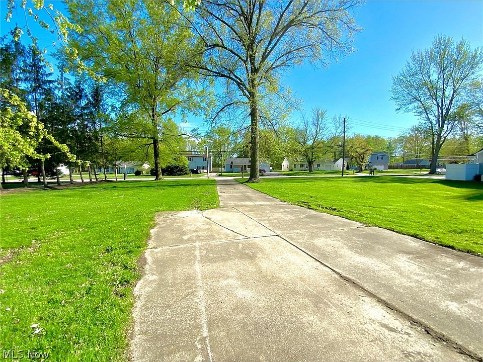 8225 Bellflower Rd, Mentor, OH 44060 Zillow