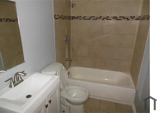 3 bed, $3,030 — Photo 4