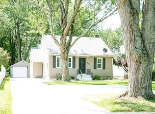 623 Hilliard Rd, Elyria, OH 44035