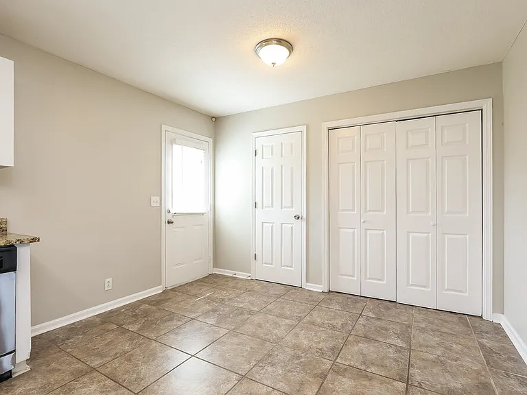 2611 Hawk Eye Ct — Photo 6