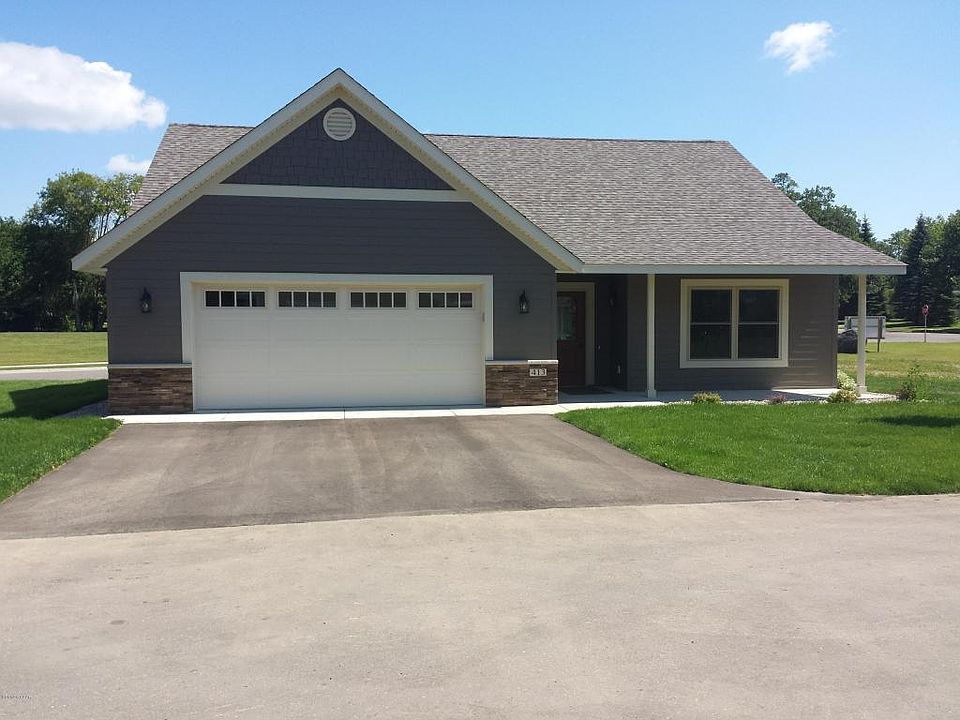 1st image of 413 6th Ave E
