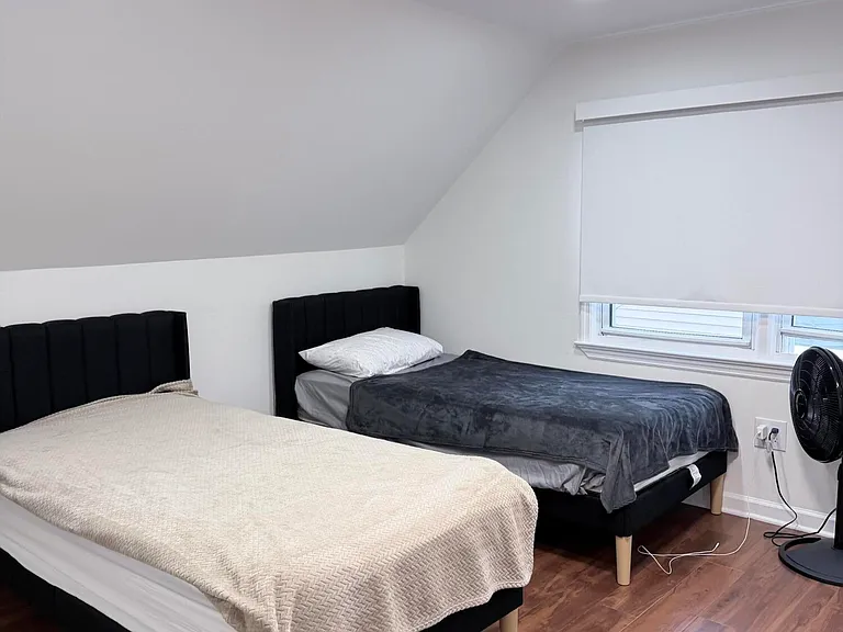 142 Monmouth Rd — Photo 15